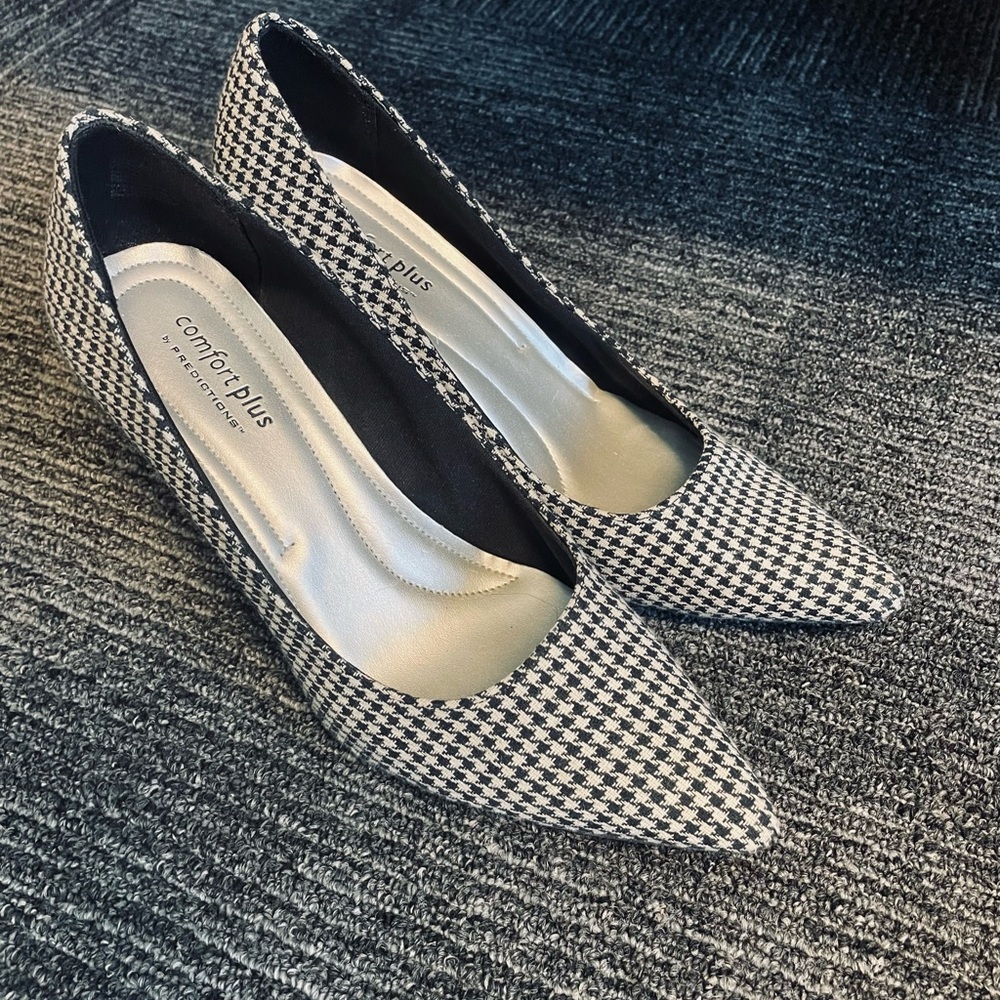 Comfort Plus by Predictions Black and White Checkered Heels